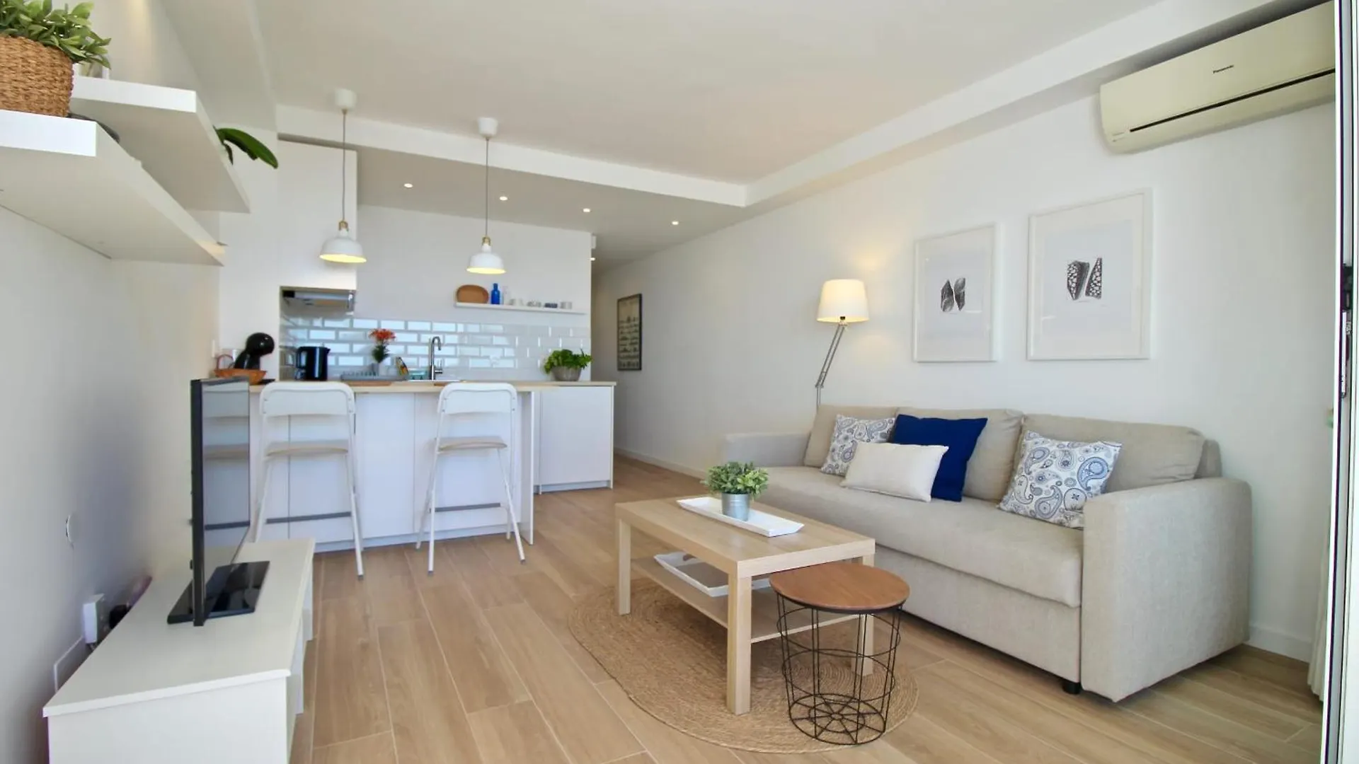 1-Bedroom Apartment With Spectacular Marina & Sea Views In Marbella Spain